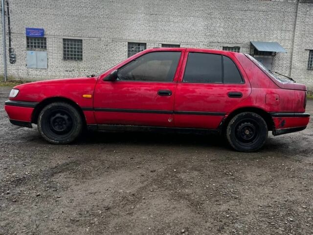 Красный Ниссан Санни, объемом двигателя 2 л и пробегом 586 тыс. км за 650 $, фото 2 на Automoto.ua