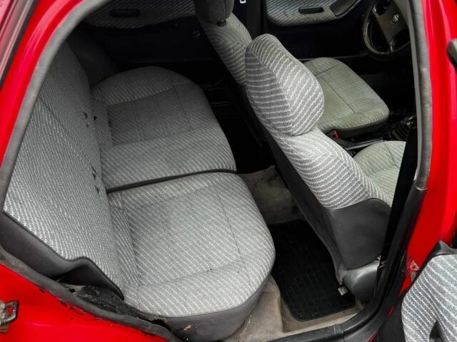 Красный Ниссан Санни, объемом двигателя 2 л и пробегом 586 тыс. км за 650 $, фото 4 на Automoto.ua