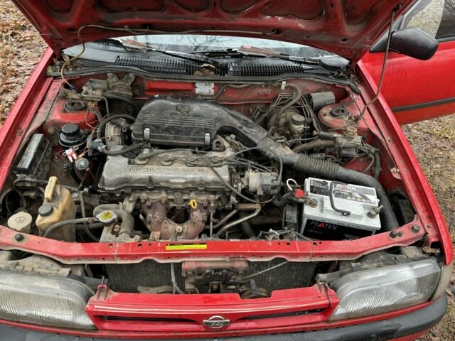 Червоний Ніссан Санні, об'ємом двигуна 1.5 л та пробігом 220 тис. км за 850 $, фото 4 на Automoto.ua