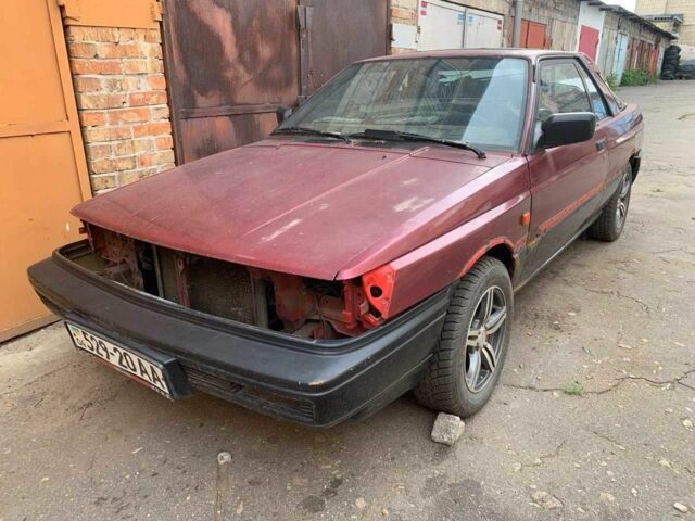 Красный Ниссан Санни, объемом двигателя 1.6 л и пробегом 210 тыс. км за 400 $, фото 3 на Automoto.ua