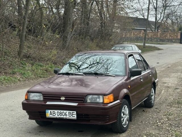 Червоний Ніссан Санні, об'ємом двигуна 1.7 л та пробігом 280 тис. км за 1450 $, фото 2 на Automoto.ua