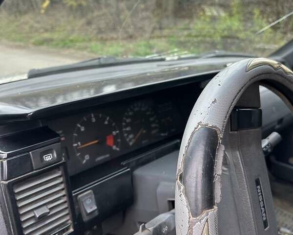 Червоний Ніссан Санні, об'ємом двигуна 1.7 л та пробігом 280 тис. км за 1450 $, фото 6 на Automoto.ua