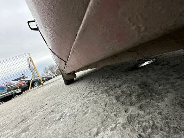 Красный Ниссан Санни, объемом двигателя 1.7 л и пробегом 280 тыс. км за 1500 $, фото 9 на Automoto.ua