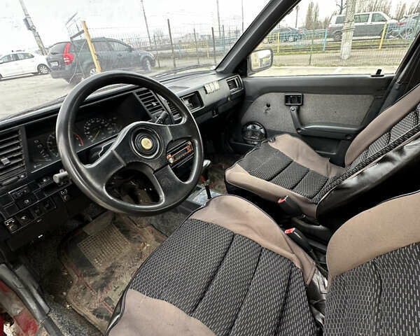 Червоний Ніссан Санні, об'ємом двигуна 1.68 л та пробігом 280 тис. км за 1500 $, фото 15 на Automoto.ua