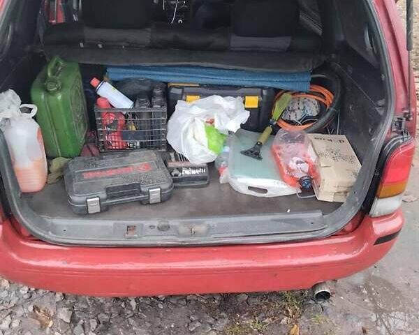 Червоний Ніссан Санні, об'ємом двигуна 2 л та пробігом 692 тис. км за 1902 $, фото 4 на Automoto.ua