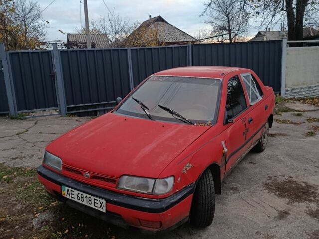 Червоний Ніссан Санні, об'ємом двигуна 1.4 л та пробігом 150 тис. км за 382 $, фото 1 на Automoto.ua