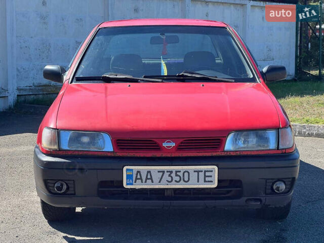 Червоний Ніссан Санні, об'ємом двигуна 1.39 л та пробігом 340 тис. км за 1400 $, фото 2 на Automoto.ua