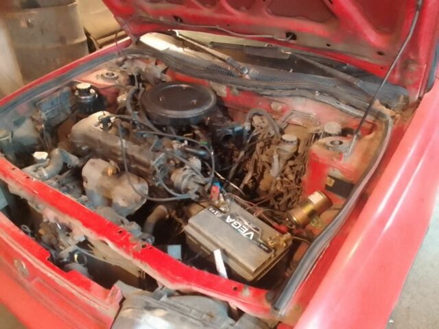 Красный Ниссан Санни, объемом двигателя 0 л и пробегом 243 тыс. км за 417 $, фото 2 на Automoto.ua