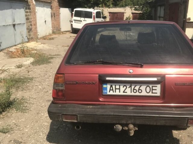 Красный Ниссан Санни, объемом двигателя 1.7 л и пробегом 250 тыс. км за 840 $, фото 1 на Automoto.ua