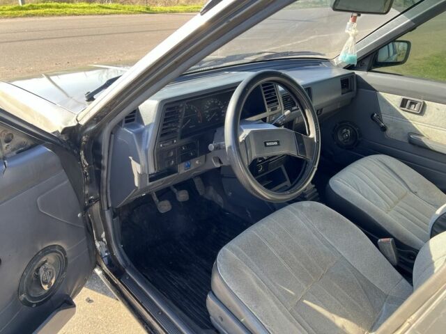 Сірий Ніссан Санні, об'ємом двигуна 1.6 л та пробігом 250 тис. км за 750 $, фото 3 на Automoto.ua