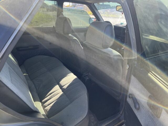 Сірий Ніссан Санні, об'ємом двигуна 1.6 л та пробігом 250 тис. км за 750 $, фото 5 на Automoto.ua