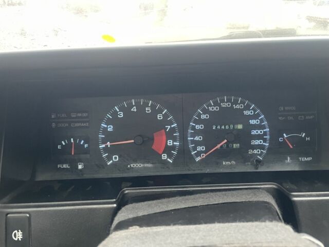 Серый Ниссан Санни, объемом двигателя 1.8 л и пробегом 244 тыс. км за 1500 $, фото 6 на Automoto.ua