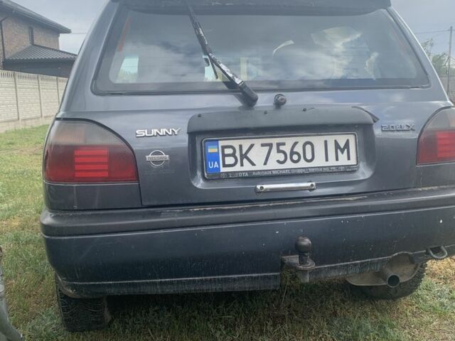 Серый Ниссан Санни, объемом двигателя 2 л и пробегом 259 тыс. км за 1200 $, фото 3 на Automoto.ua
