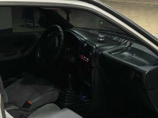 Серый Ниссан Санни, объемом двигателя 1.6 л и пробегом 166 тыс. км за 2400 $, фото 6 на Automoto.ua