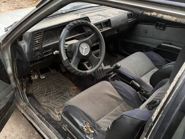 Серый Ниссан Санни, объемом двигателя 1.5 л и пробегом 580 тыс. км за 600 $, фото 6 на Automoto.ua