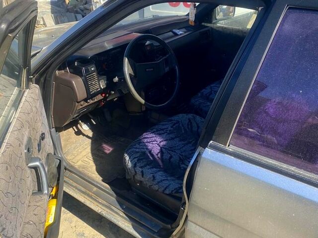 Серый Ниссан Санни, объемом двигателя 1.7 л и пробегом 0 тыс. км за 1200 $, фото 2 на Automoto.ua