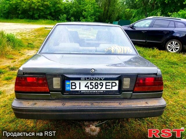 Серый Ниссан Санни, объемом двигателя 1.7 л и пробегом 100 тыс. км за 1500 $, фото 3 на Automoto.ua