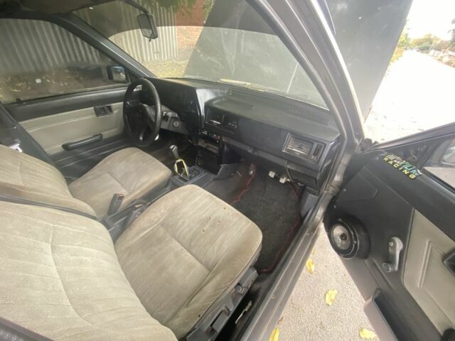 Серый Ниссан Санни, объемом двигателя 1.6 л и пробегом 10 тыс. км за 800 $, фото 3 на Automoto.ua