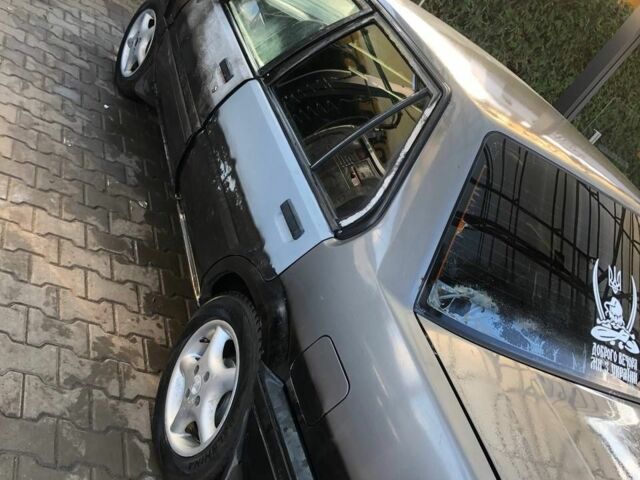 Серый Ниссан Санни, объемом двигателя 1.3 л и пробегом 100 тыс. км за 1350 $, фото 4 на Automoto.ua