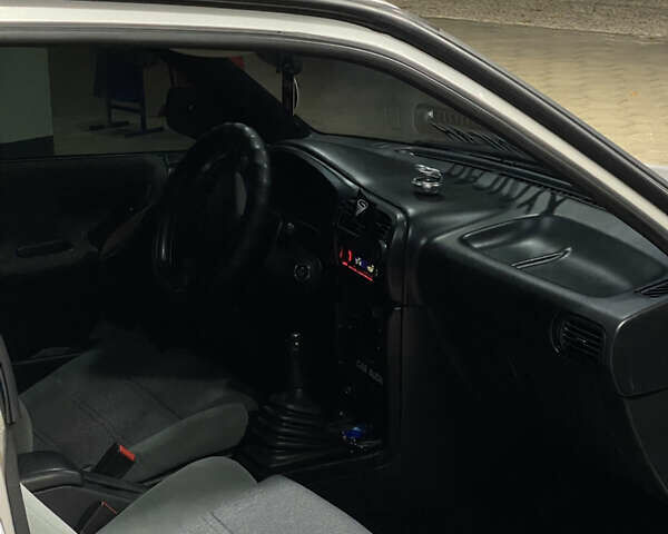 Серый Ниссан Санни, объемом двигателя 1.6 л и пробегом 196 тыс. км за 2400 $, фото 7 на Automoto.ua