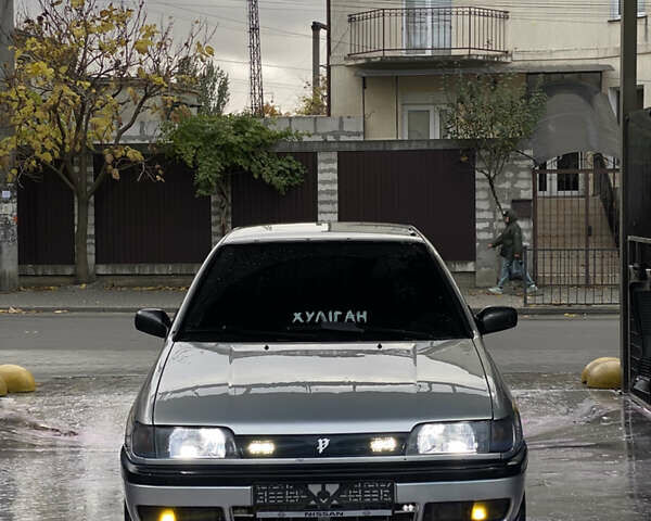 Серый Ниссан Санни, объемом двигателя 1.6 л и пробегом 196 тыс. км за 2400 $, фото 4 на Automoto.ua