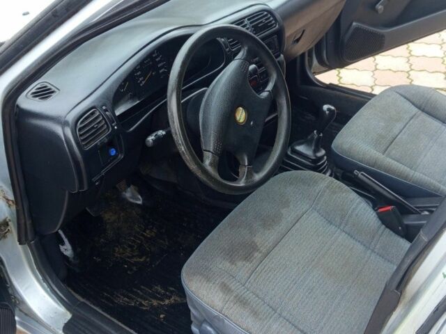 Серый Ниссан Санни, объемом двигателя 0 л и пробегом 350 тыс. км за 1200 $, фото 2 на Automoto.ua