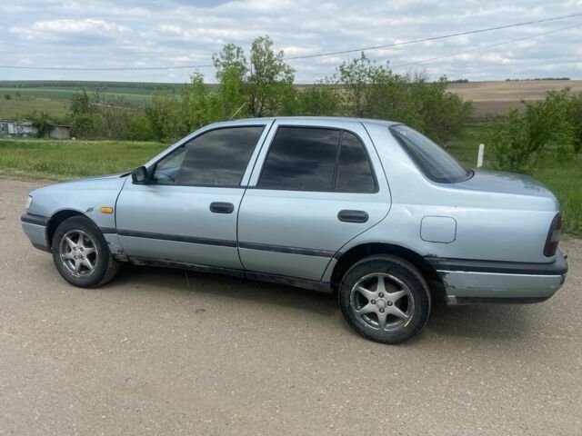 Серый Ниссан Санни, объемом двигателя 2 л и пробегом 400 тыс. км за 1000 $, фото 3 на Automoto.ua