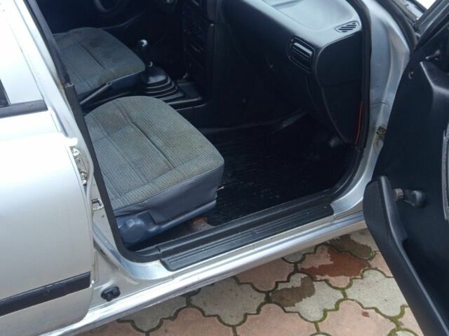 Серый Ниссан Санни, объемом двигателя 0 л и пробегом 350 тыс. км за 1200 $, фото 6 на Automoto.ua