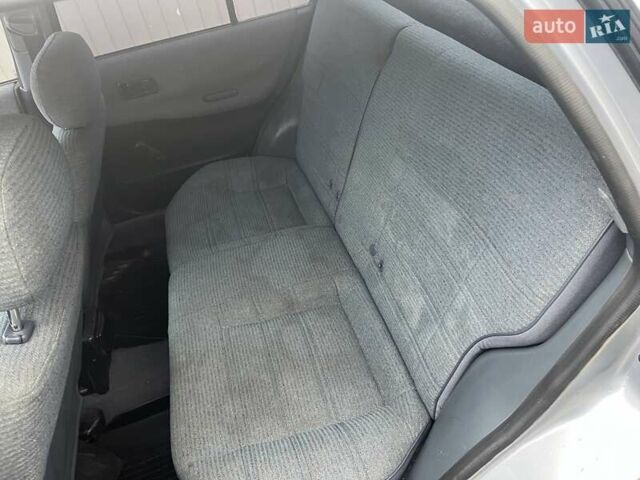 Серый Ниссан Санни, объемом двигателя 1.39 л и пробегом 250 тыс. км за 1700 $, фото 4 на Automoto.ua