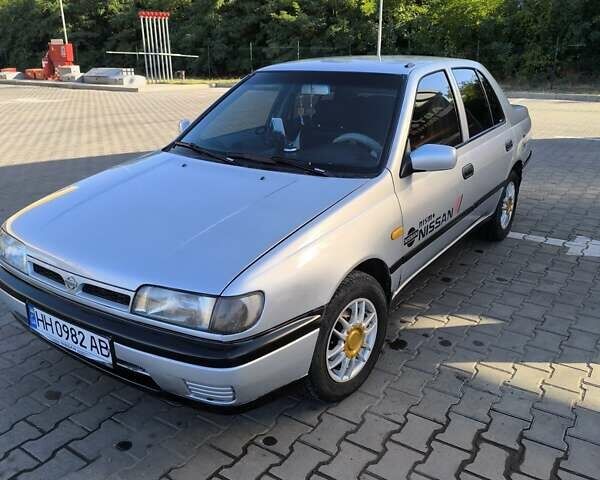 Серый Ниссан Санни, объемом двигателя 1.4 л и пробегом 319 тыс. км за 2100 $, фото 1 на Automoto.ua