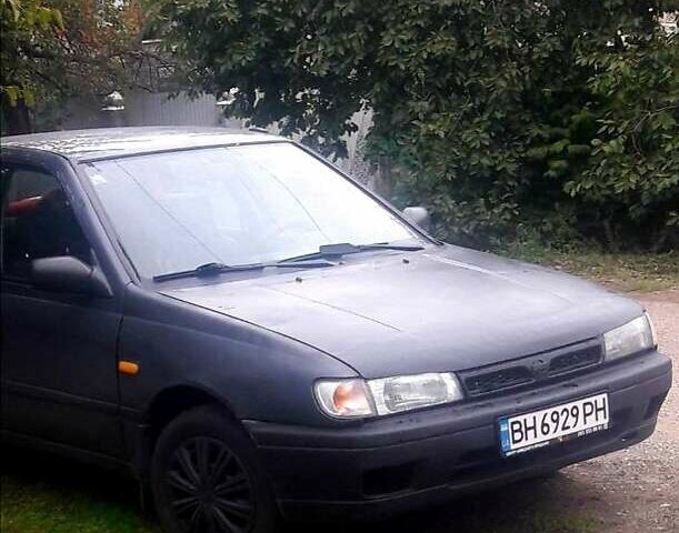 Серый Ниссан Санни, объемом двигателя 1.3 л и пробегом 300 тыс. км за 1200 $, фото 5 на Automoto.ua