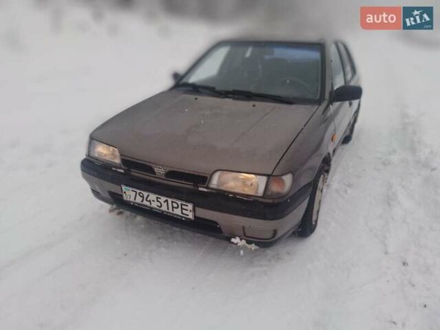 Серый Ниссан Санни, объемом двигателя 1.6 л и пробегом 303 тыс. км за 450 $, фото 8 на Automoto.ua