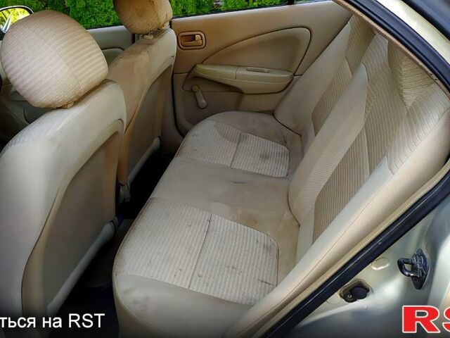 Сірий Ніссан Санні, об'ємом двигуна 1.6 л та пробігом 185 тис. км за 3300 $, фото 6 на Automoto.ua