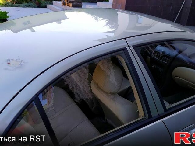 Сірий Ніссан Санні, об'ємом двигуна 1.6 л та пробігом 185 тис. км за 3300 $, фото 4 на Automoto.ua