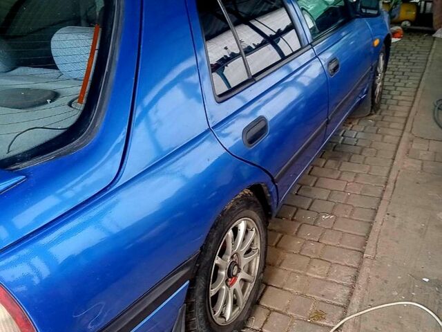 Синий Ниссан Санни, объемом двигателя 1.4 л и пробегом 288 тыс. км за 1500 $, фото 1 на Automoto.ua