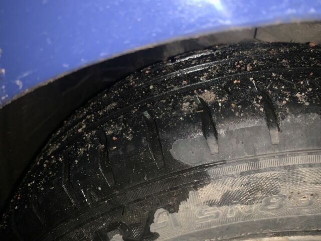 Синий Ниссан Санни, объемом двигателя 1.7 л и пробегом 300 тыс. км за 800 $, фото 5 на Automoto.ua