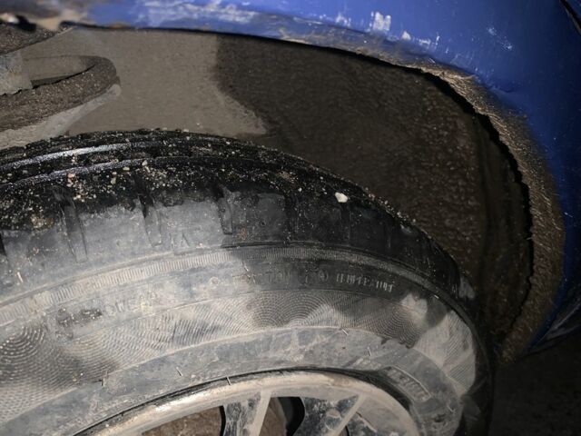 Синий Ниссан Санни, объемом двигателя 1.7 л и пробегом 300 тыс. км за 800 $, фото 4 на Automoto.ua