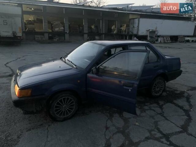 Синий Ниссан Санни, объемом двигателя 1.68 л и пробегом 300 тыс. км за 800 $, фото 15 на Automoto.ua