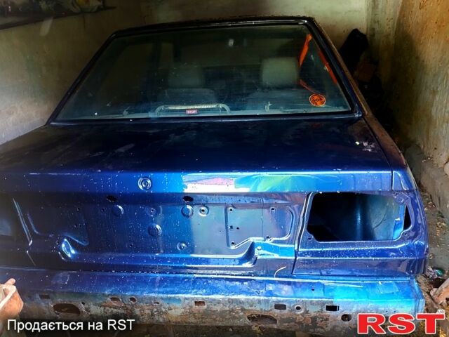 Синий Ниссан Санни, объемом двигателя 1.4 л и пробегом 148 тыс. км за 900 $, фото 4 на Automoto.ua