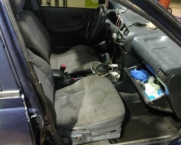 Синий Ниссан Санни, объемом двигателя 1.4 л и пробегом 600 тыс. км за 948 $, фото 8 на Automoto.ua