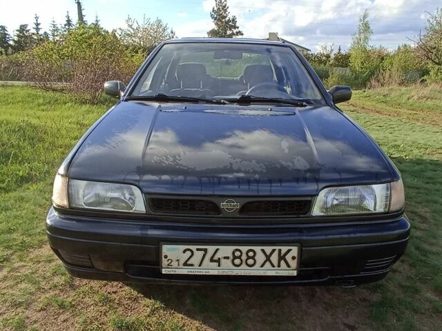 Синій Ніссан Санні, об'ємом двигуна 0 л та пробігом 500 тис. км за 1300 $, фото 2 на Automoto.ua