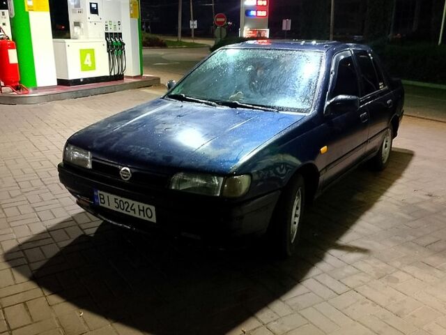 Синий Ниссан Санни, объемом двигателя 1.4 л и пробегом 600 тыс. км за 950 $, фото 2 на Automoto.ua