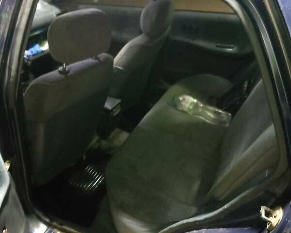 Синий Ниссан Санни, объемом двигателя 1.4 л и пробегом 600 тыс. км за 948 $, фото 6 на Automoto.ua