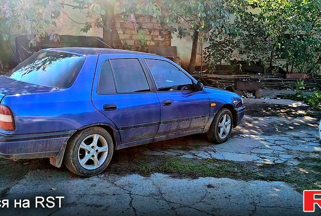 Синий Ниссан Санни, объемом двигателя 1.5 л и пробегом 200 тыс. км за 1530 $, фото 3 на Automoto.ua