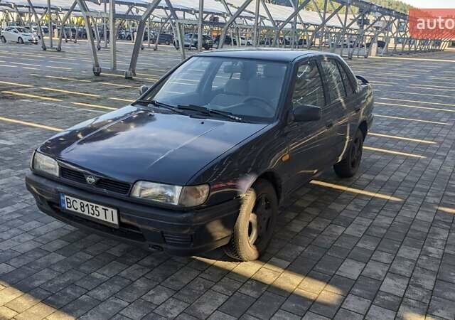 Синий Ниссан Санни, объемом двигателя 1.4 л и пробегом 300 тыс. км за 1500 $, фото 9 на Automoto.ua