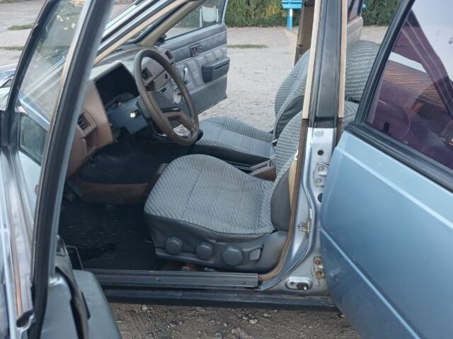 Синий Ниссан Санни, объемом двигателя 1.6 л и пробегом 1 тыс. км за 700 $, фото 10 на Automoto.ua