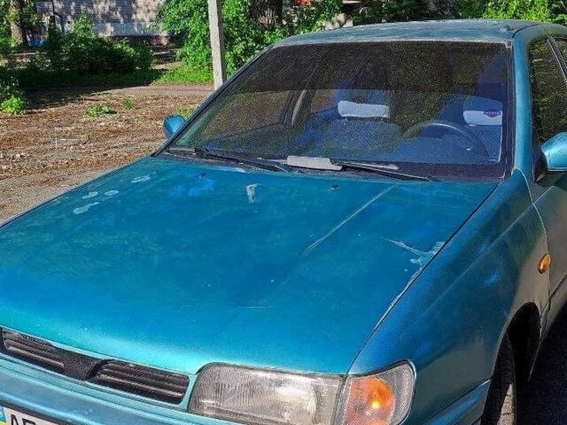 Зеленый Ниссан Санни, объемом двигателя 1.6 л и пробегом 226 тыс. км за 1100 $, фото 3 на Automoto.ua