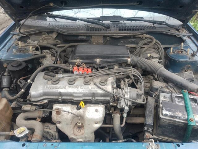 Зеленый Ниссан Санни, объемом двигателя 1.4 л и пробегом 327 тыс. км за 1600 $, фото 6 на Automoto.ua