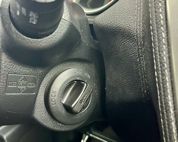 Белый Ниссан Тиида, объемом двигателя 1.5 л и пробегом 91 тыс. км за 7499 $, фото 28 на Automoto.ua