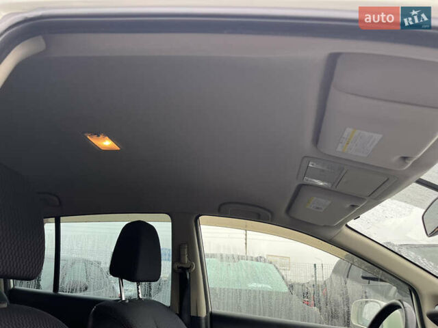 Белый Ниссан Тиида, объемом двигателя 1.5 л и пробегом 91 тыс. км за 7499 $, фото 49 на Automoto.ua